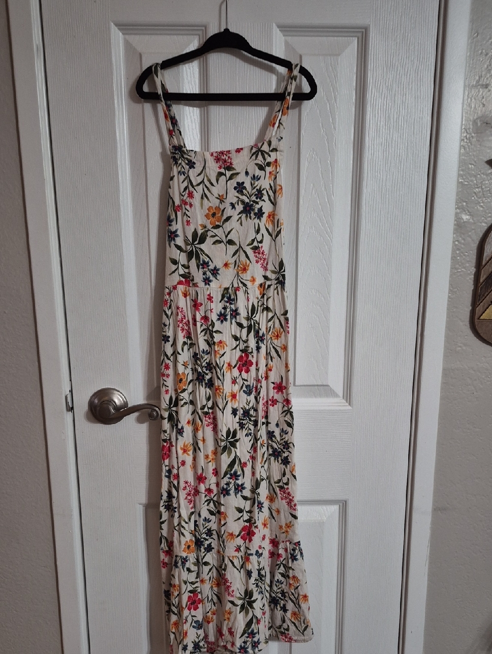 Old Navy Cream Floral Spaghetti-Strap Maxi Dress
